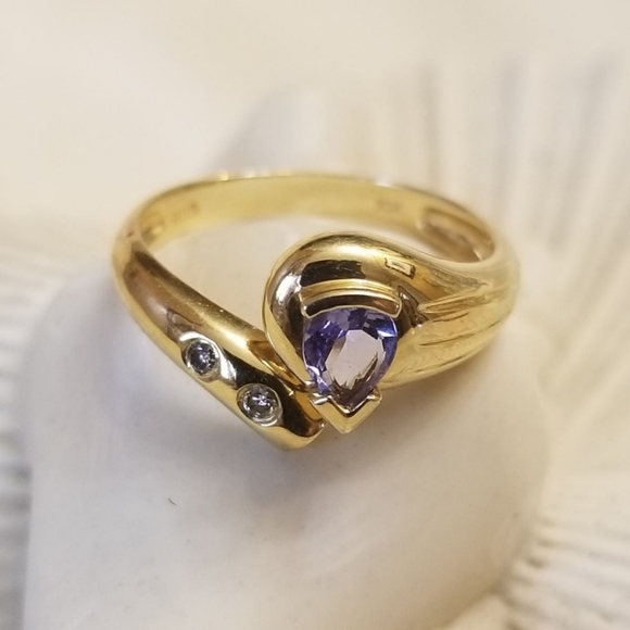 14kt Gold Tanzanite & Diamond Ring - Picture 3 of 8